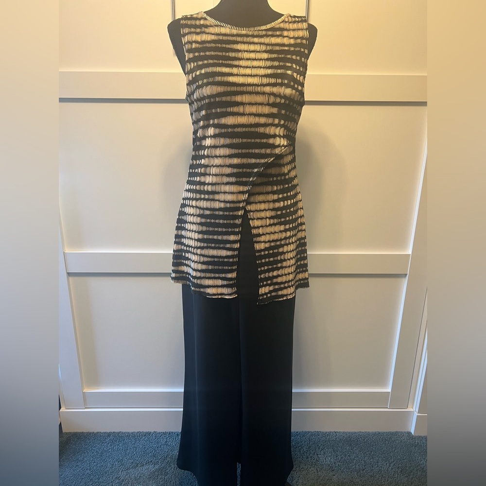 CONNECTED 2 Piece Tunic and Pants Set Size M